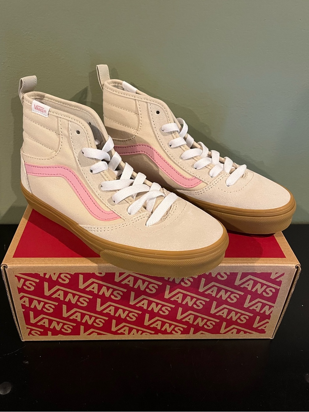 Vans High-Top Sneakers in Oatmeal with Pink Stripe Kids Size 3